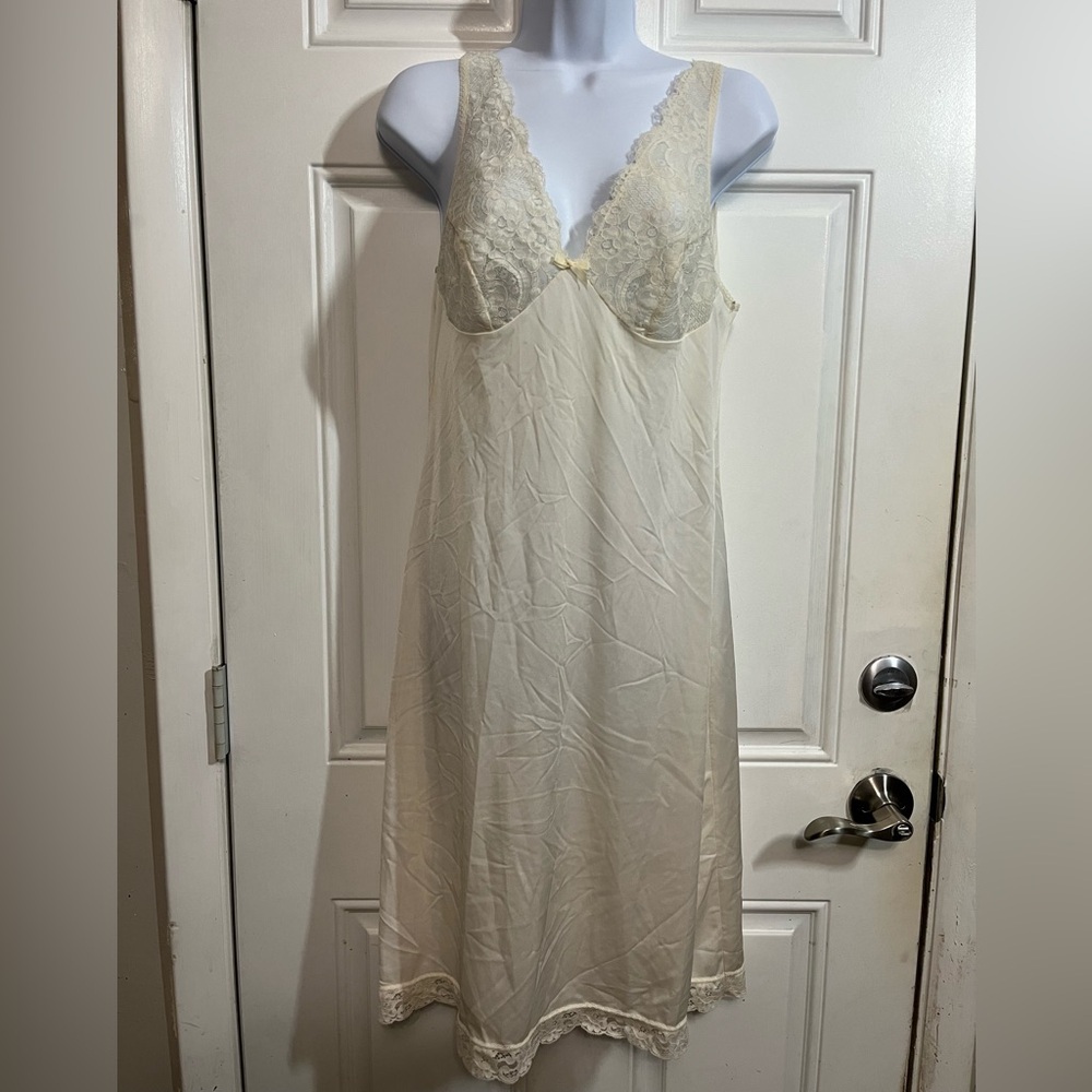 Vintage St Michael Ivory Nylon Slip 36B UK Lace Full Slip Dress Size 42 EU